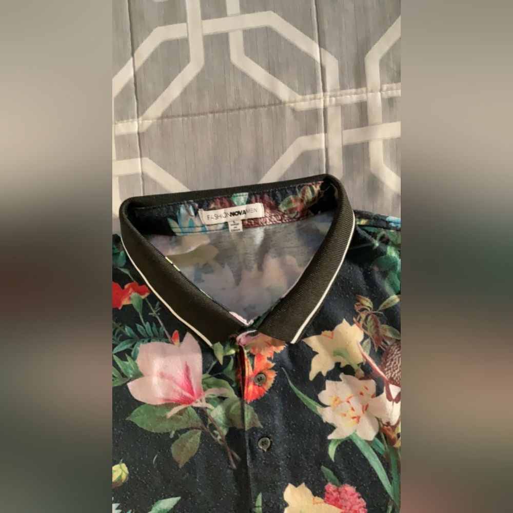 Flower collared shirt